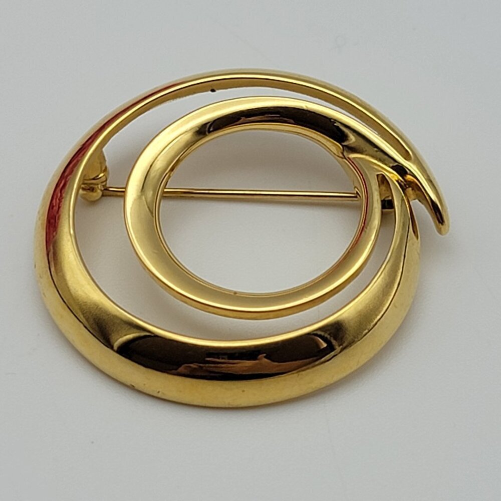 Vintage Signed MONET Gold Tone Brooch Double Circle Open Work 39 mm Modernist - Picture 2 of 7